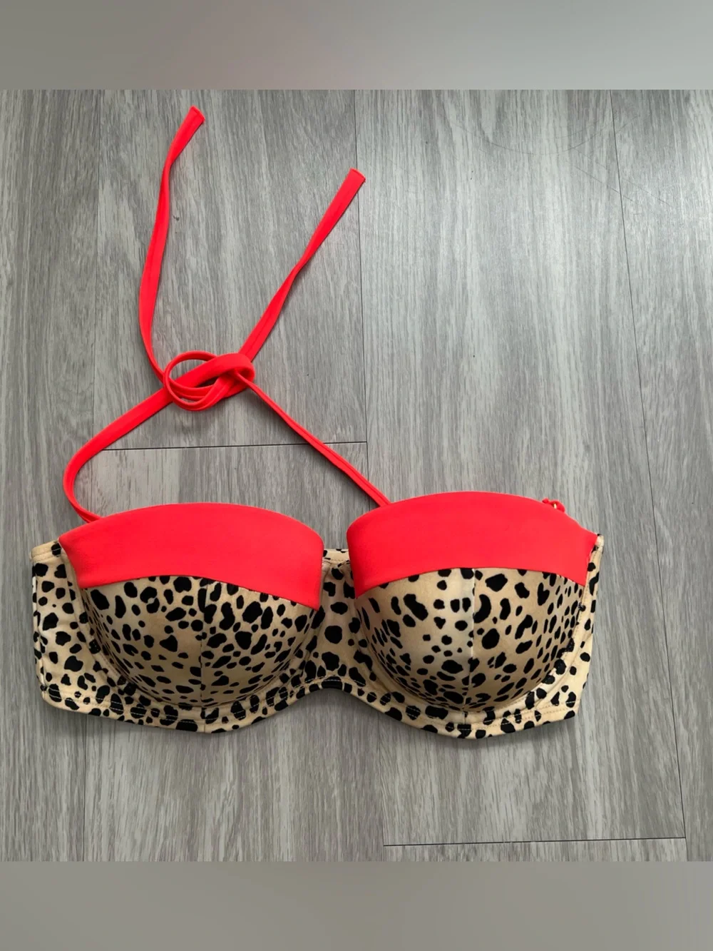 Victoria’s Secret Cheetah Print Halter Bikini Top 36D